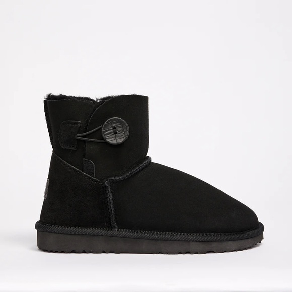 NWT UGG Burleigh Button Mini Natural Black Australian Sheepskin Boots - Picture 1 of 15